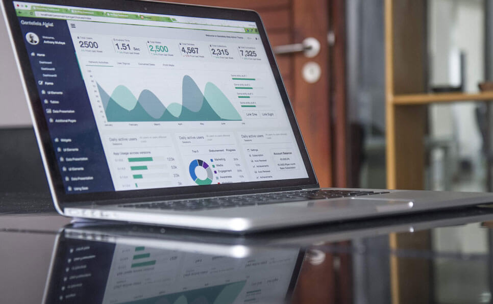 AI in Trading: Can Algorithms Really Beat the Market?